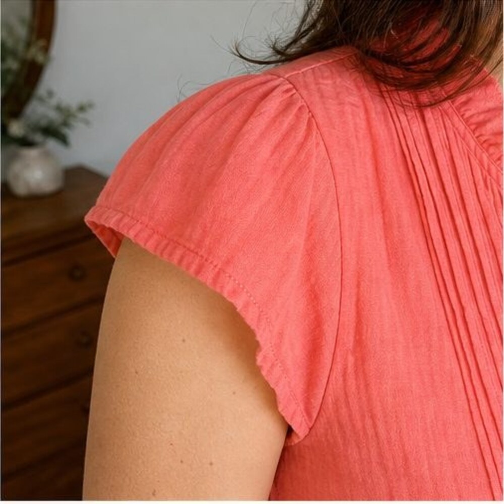 Sage Tunic Blouse - Picture 5 of 6